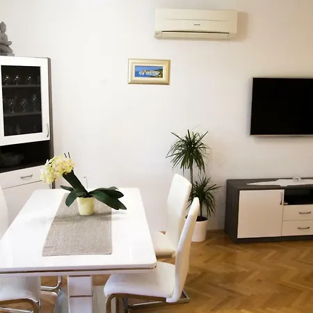 Apartament Silvija *